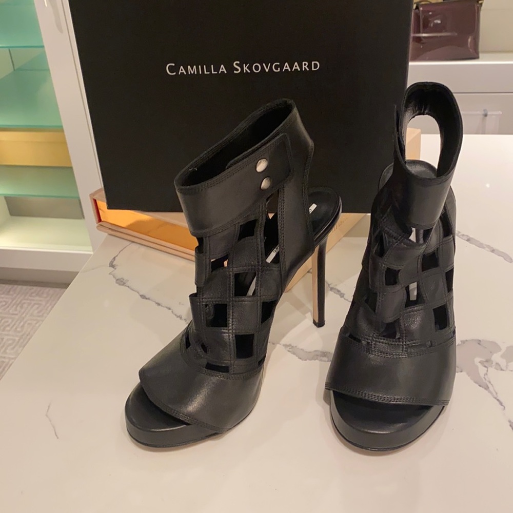 Camilla Skovgaard check black heels (40)